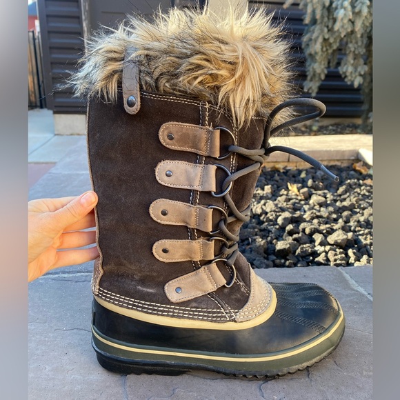 Sorel Joan of Arctic Waterproof Winter Boots | US 8 | EUC | Shale and Caramel - Picture 6 of 13